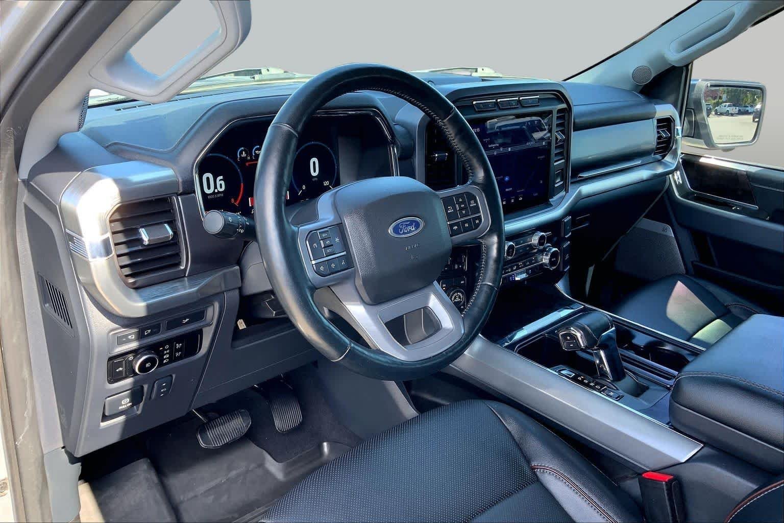Used 2023 Iconic Silver Metallic Ford LARIAT image 18