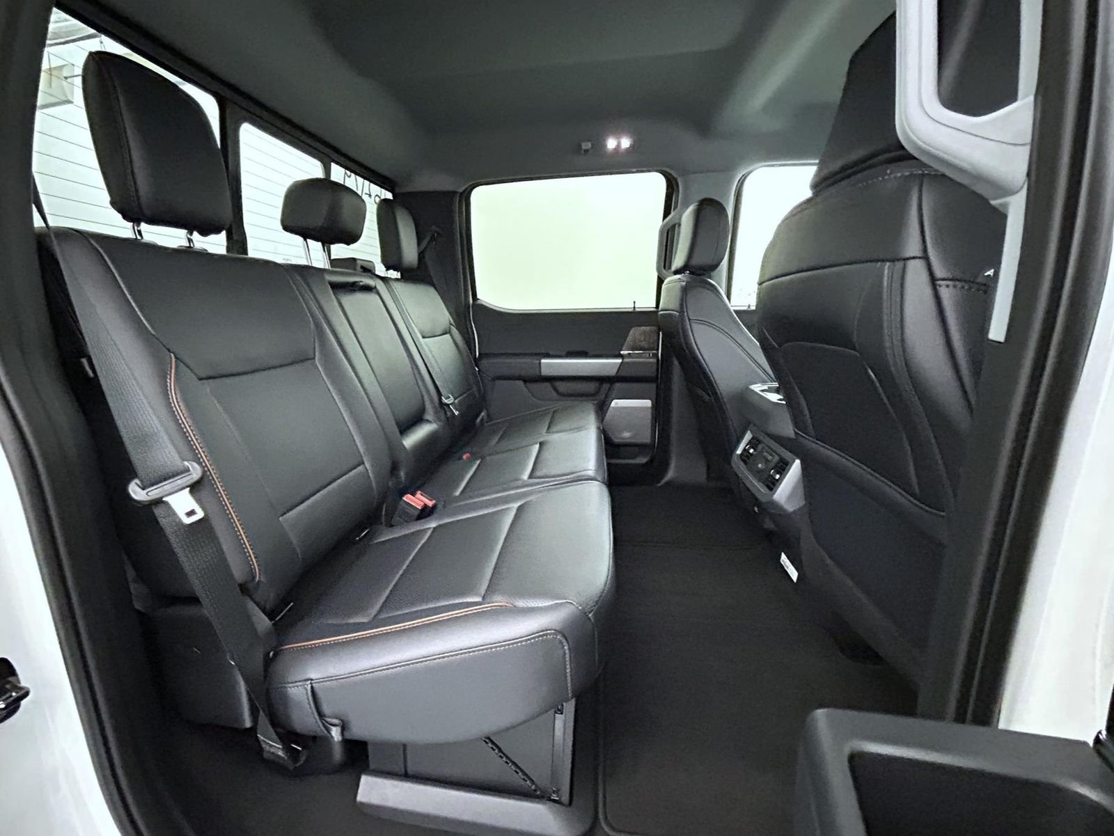 2026 Ford F-250 Super Duty Lariat - Photo 18