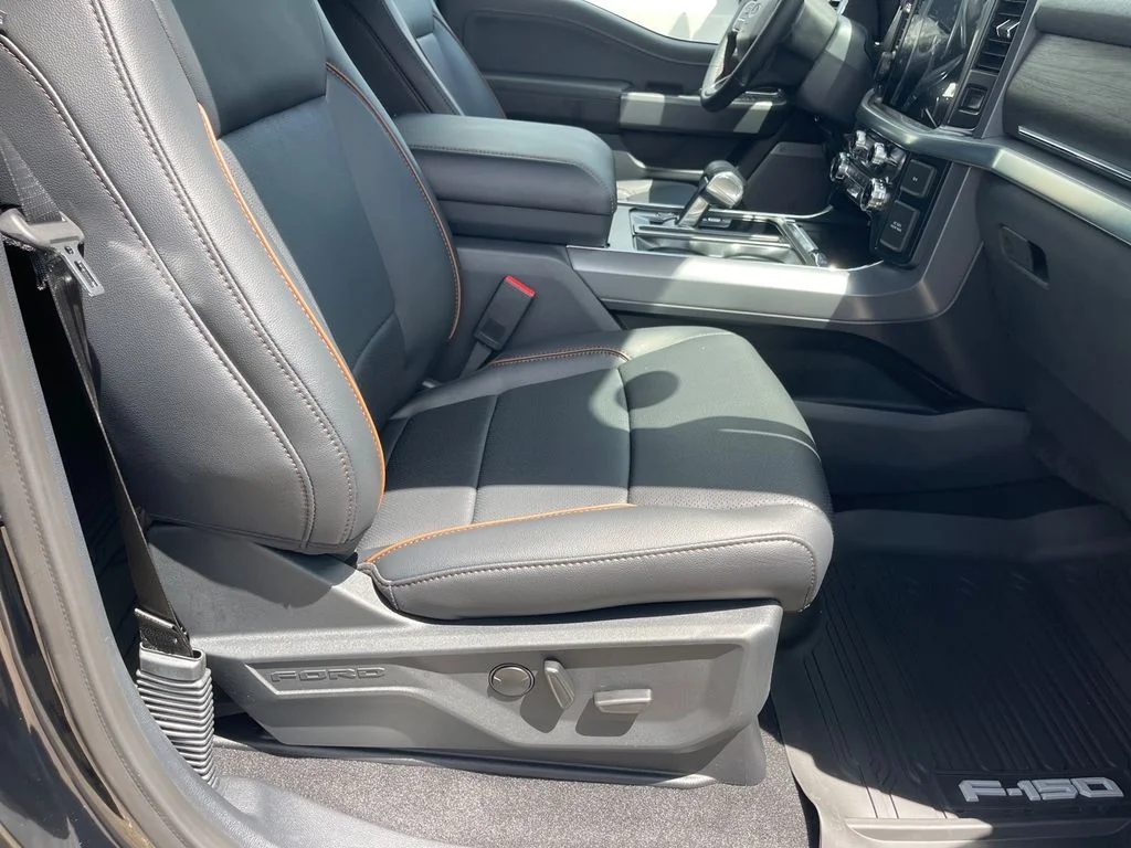 New 2026 Agate Black Metallic Ford Lariat® image 14