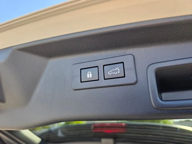 New 2026 CRYSTAL WHITE PEARL Subaru Touring XT image 15