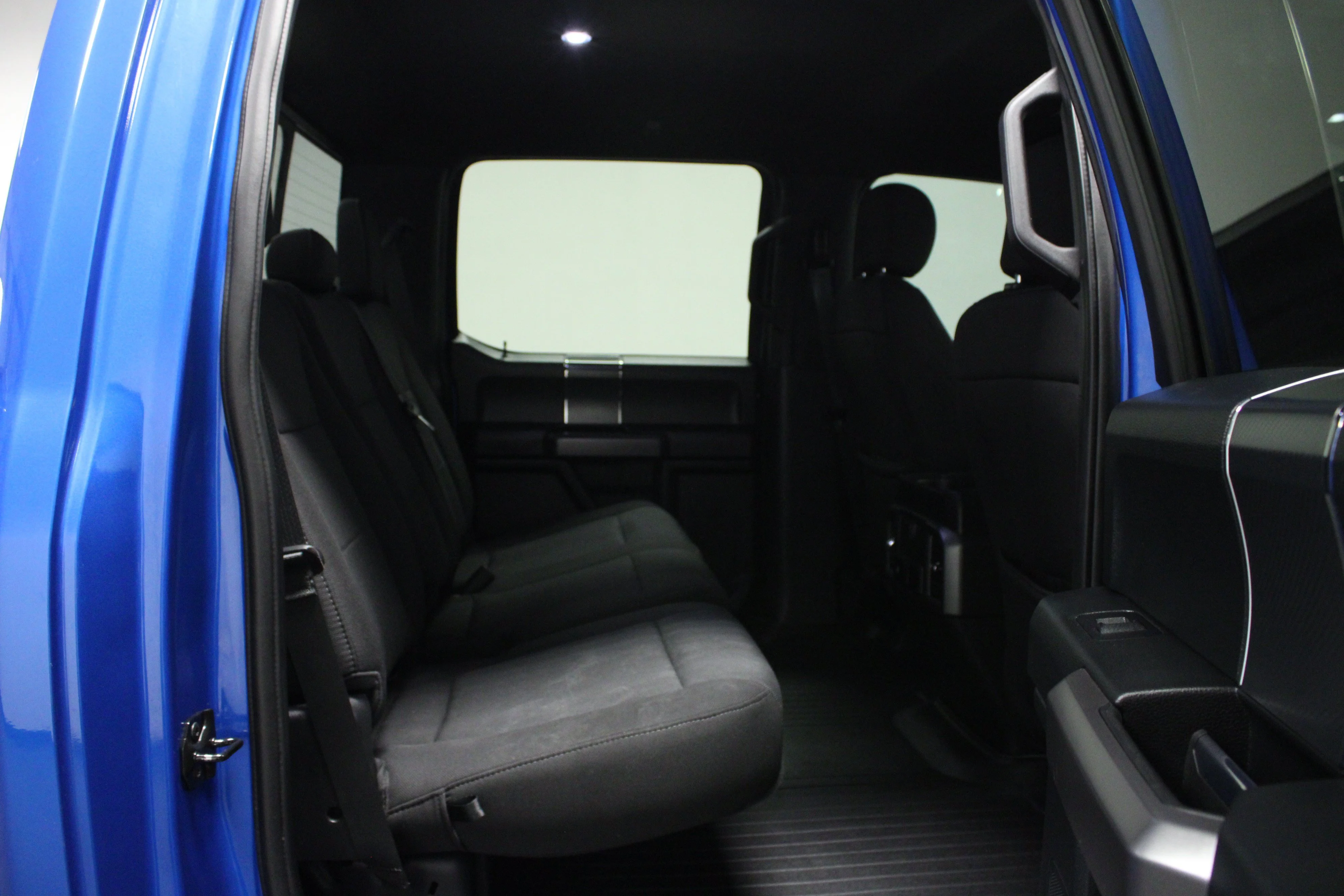 Used 2019 Velocity Blue Metallic Ford XLT image 15