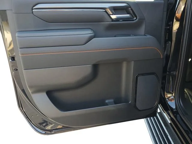 Used 2026 Onyx Black GMC AT4 image 24