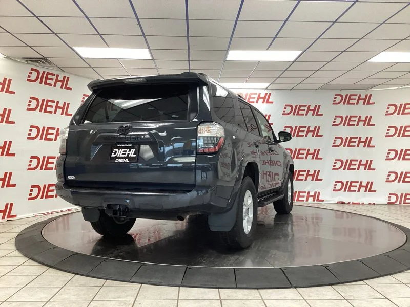 Used 2024  Toyota SR5 Premium image 7