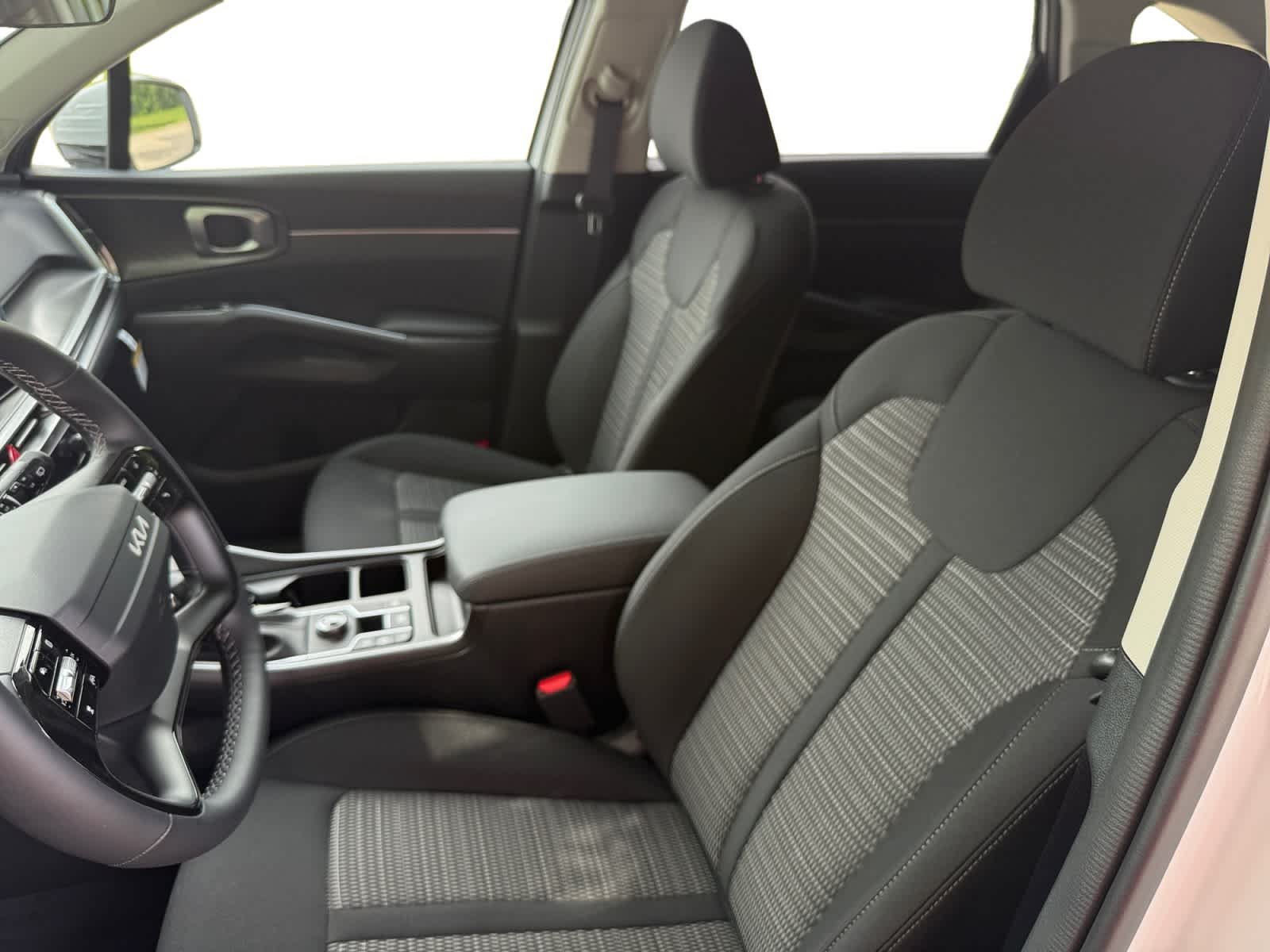 New 2026 Glacial White Pearl Kia LX image 11