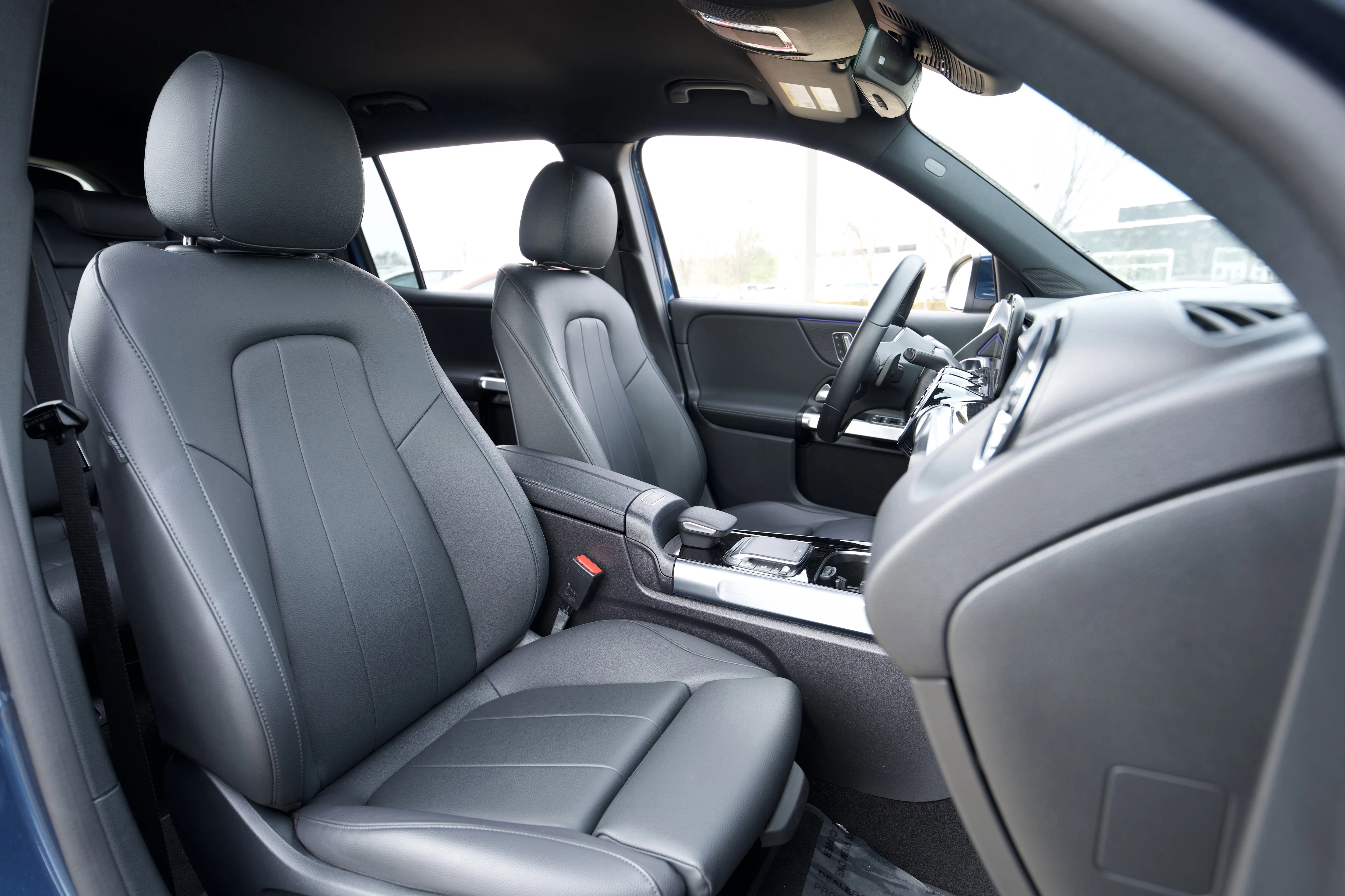 Certified Used 2023 Denim Blue Metallic Mercedes-Benz 300 image 40