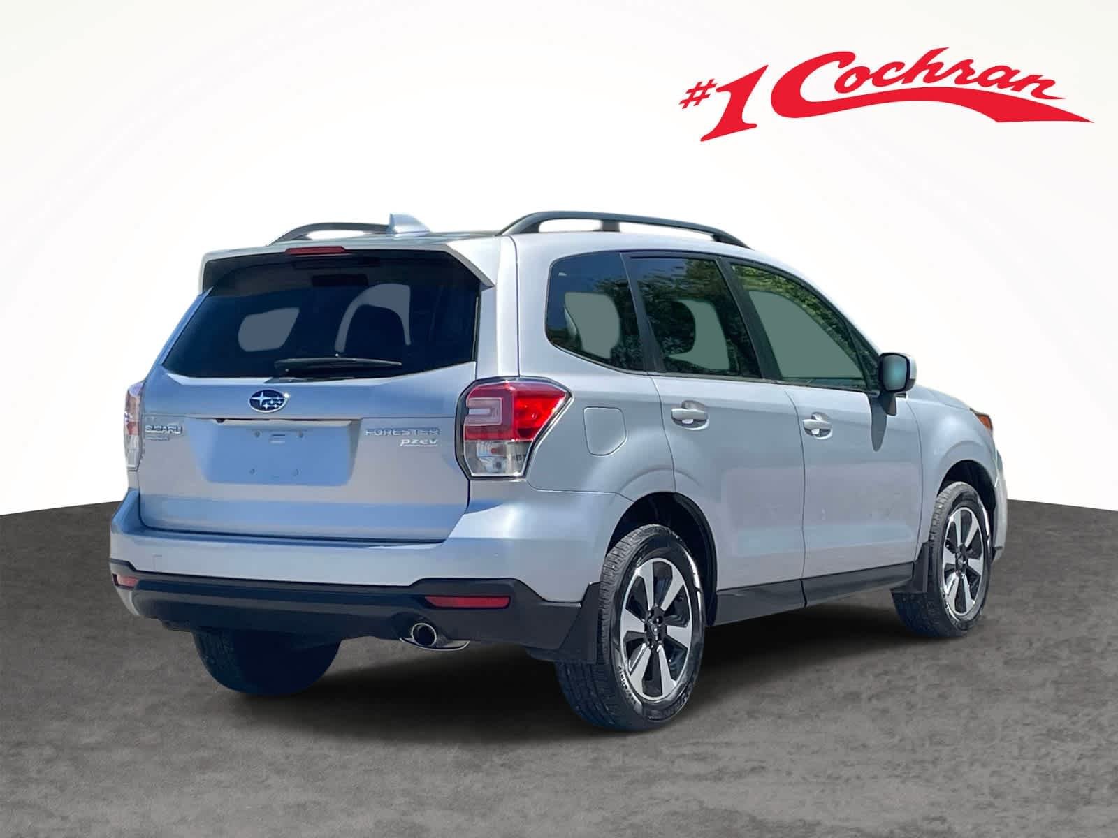 Used 2017 Ice Silver Metallic Subaru Limited image 3