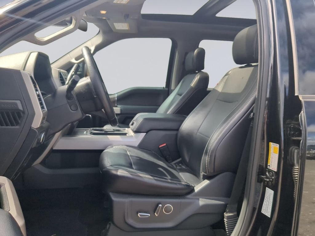 Used 2019 Black Metallic Ford Lariat image 12