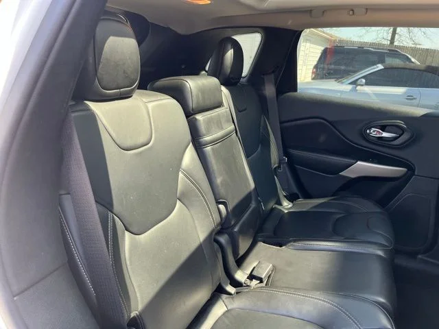 Used 2018 White Jeep Limited image 27