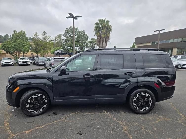 Used 2024 Black Hyundai SEL image 3