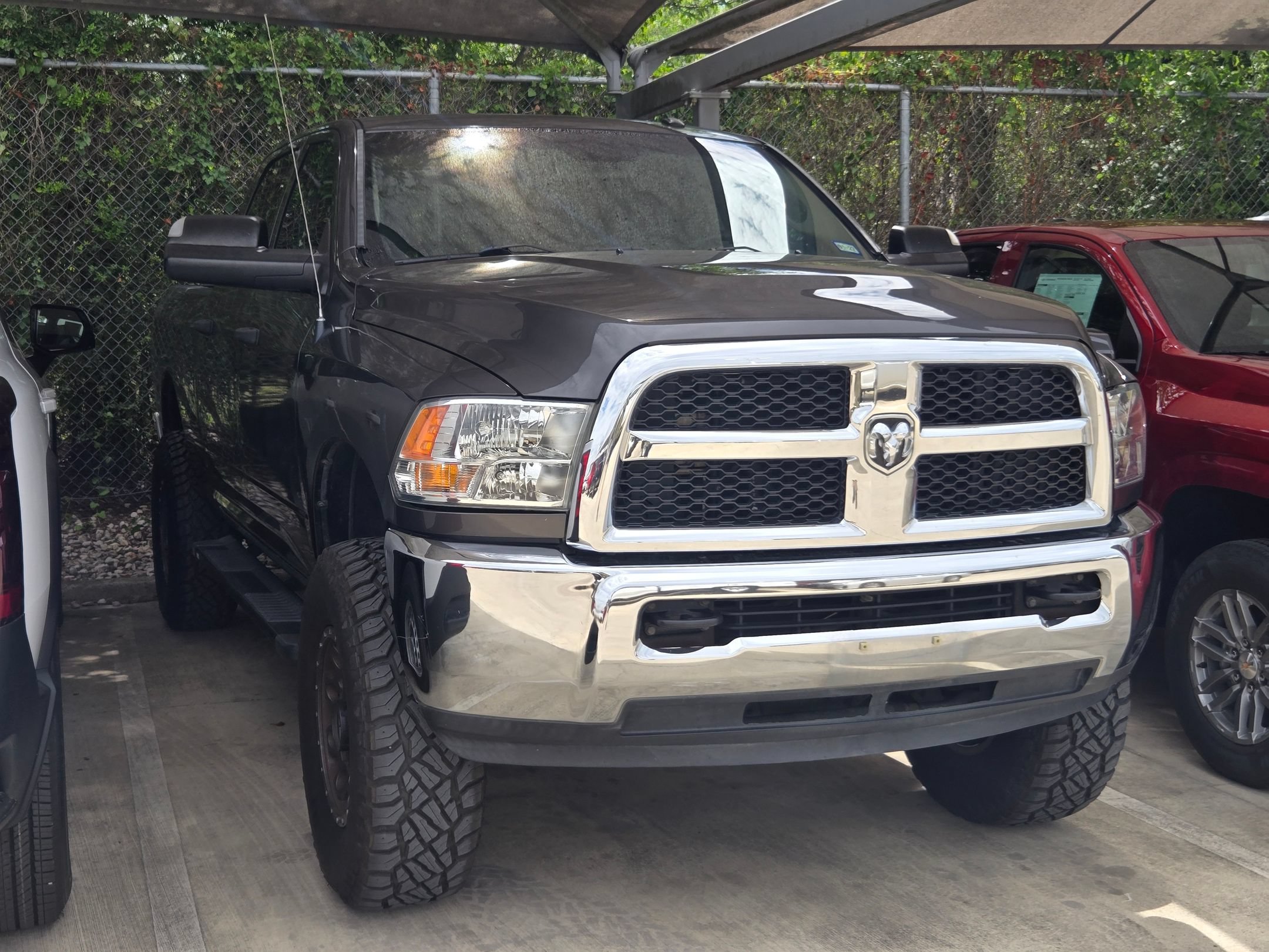 Used 2016 Gray RAM TRADESMAN image 1
