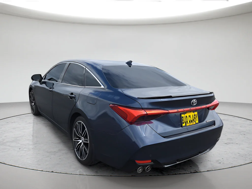 Used 2019 Blue Toyota XLE image 3