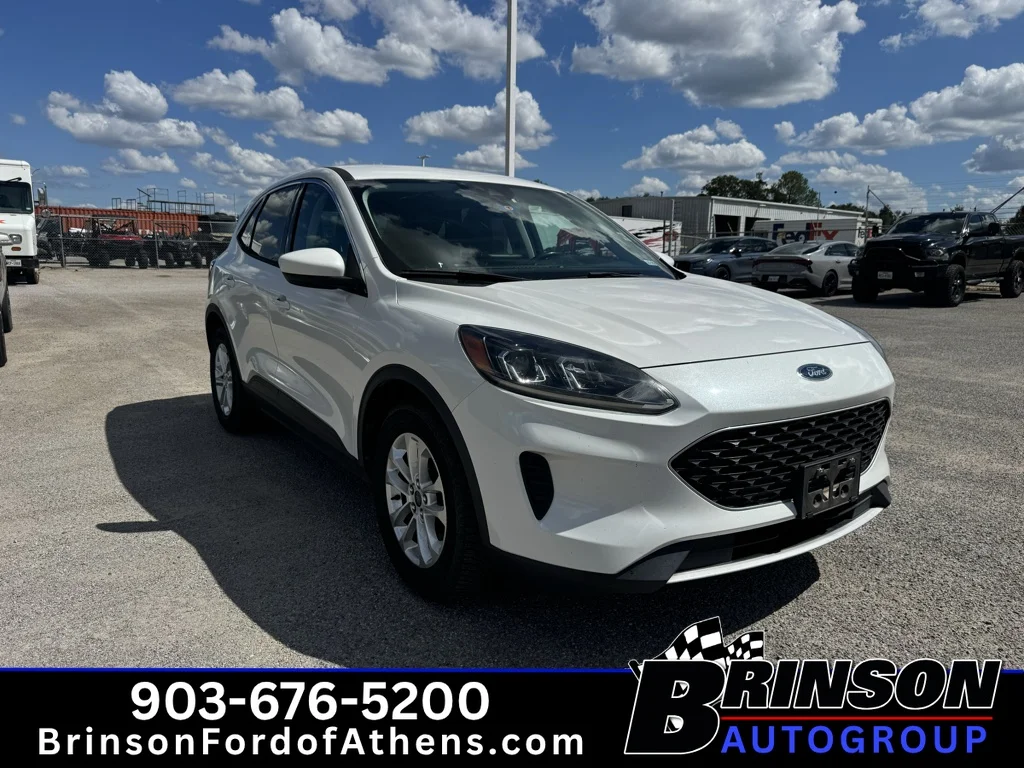 Used 2021 Star White Ford SE image 3