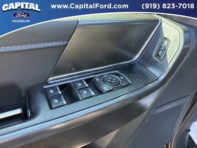 Used 2024 Blue Ford XLT image 21
