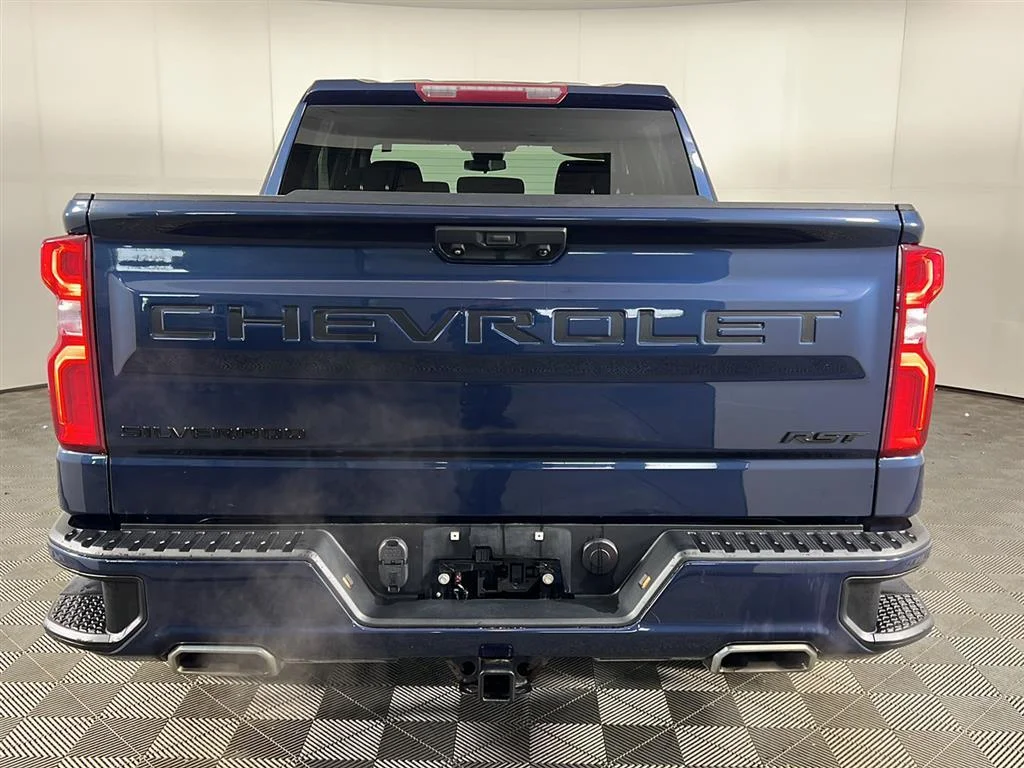 Used 2022 Northsky Blue Metallic Chevrolet RST image 46