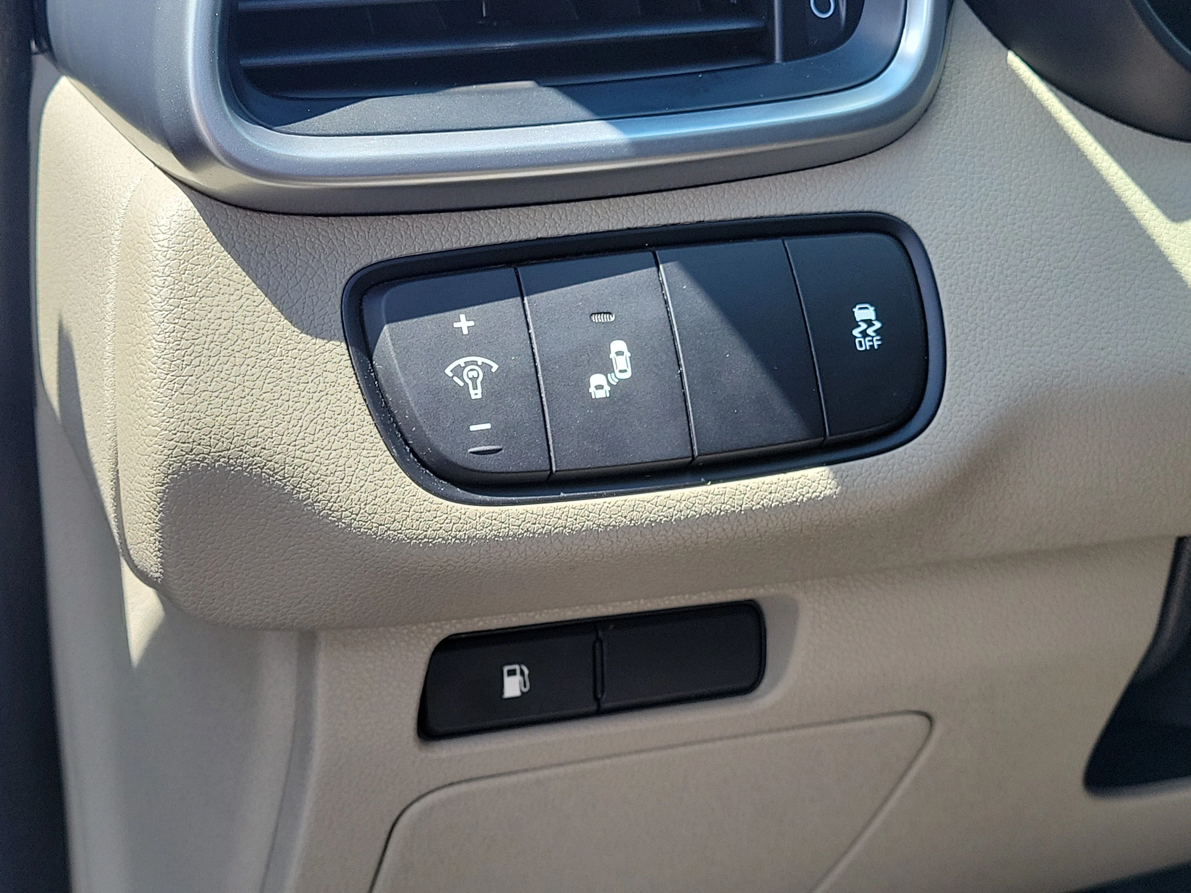 Used 2020 Imperial Blue Kia LX image 18