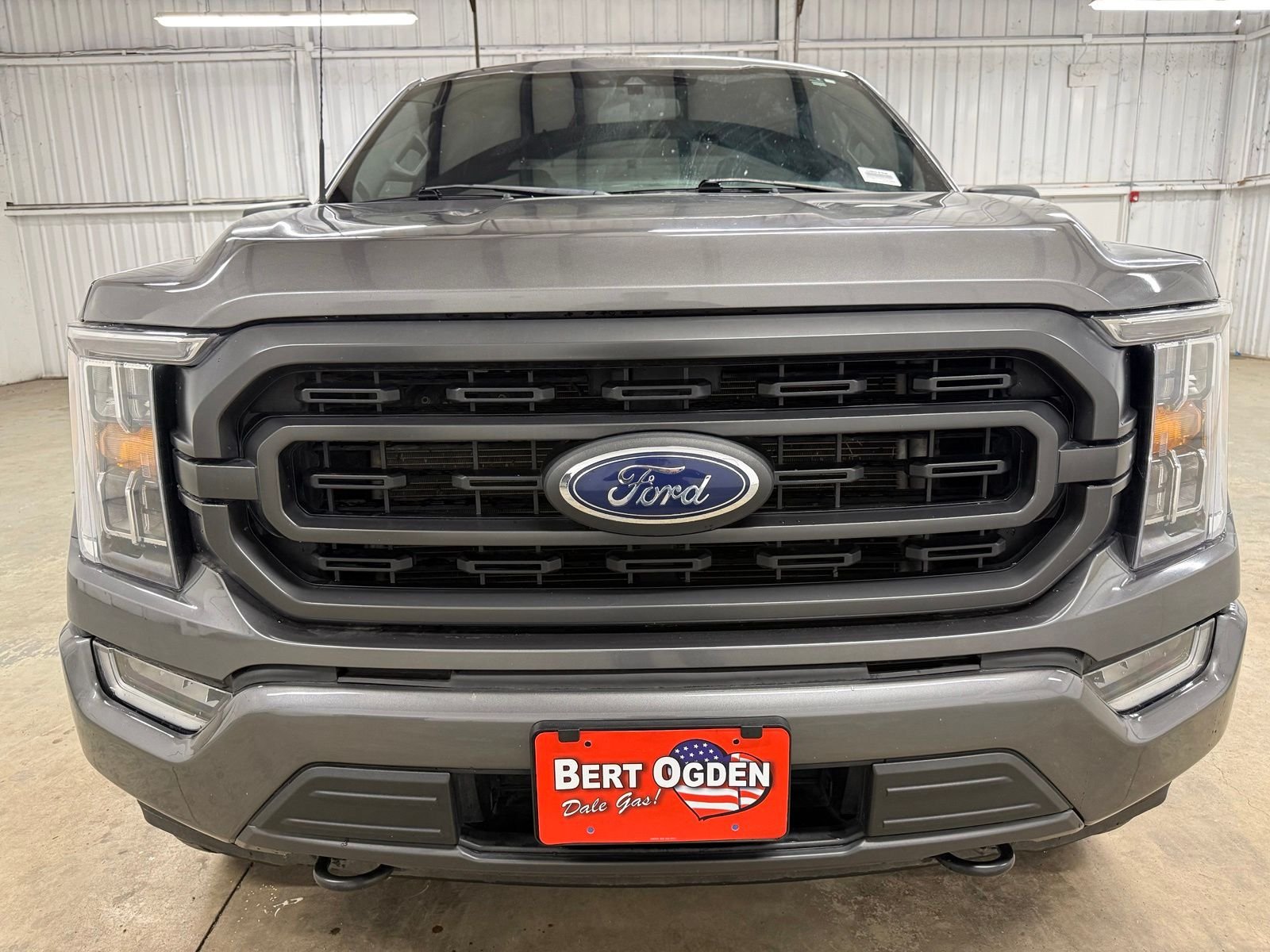 Used 2022 Gray Ford XLT image 2