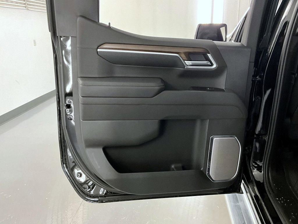2026 Chevrolet Silverado 1500 High Country - Photo 20