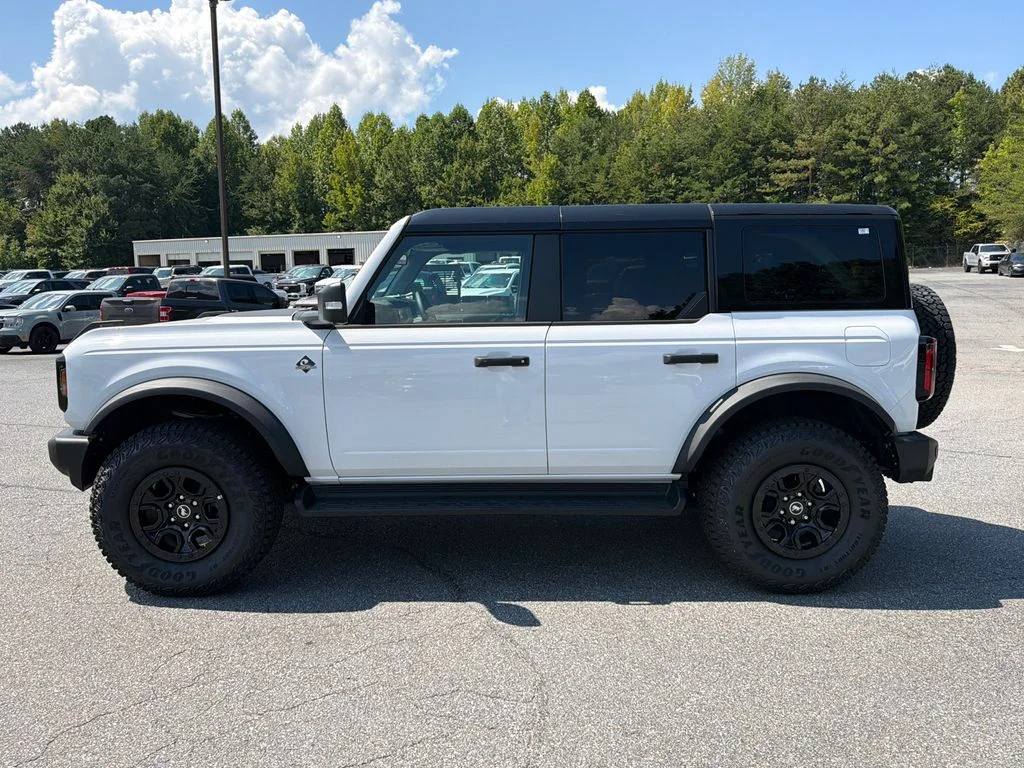 New 2025 White Ford Outer Banks image 4