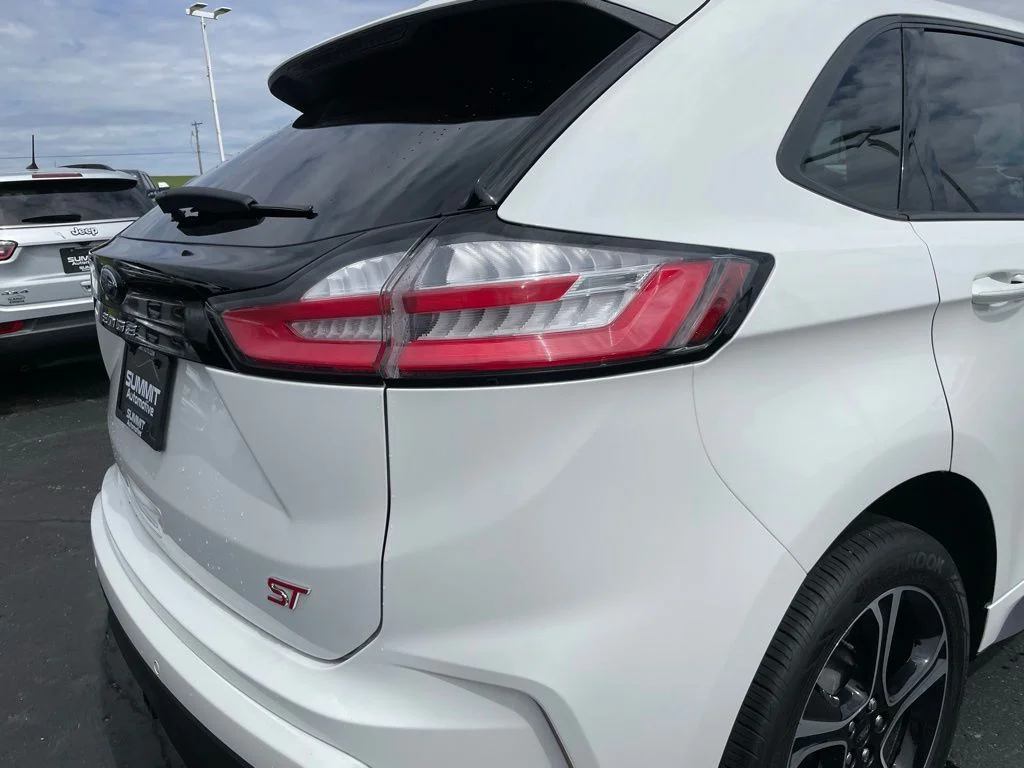 Used 2023 White Metallic Ford ST image 41