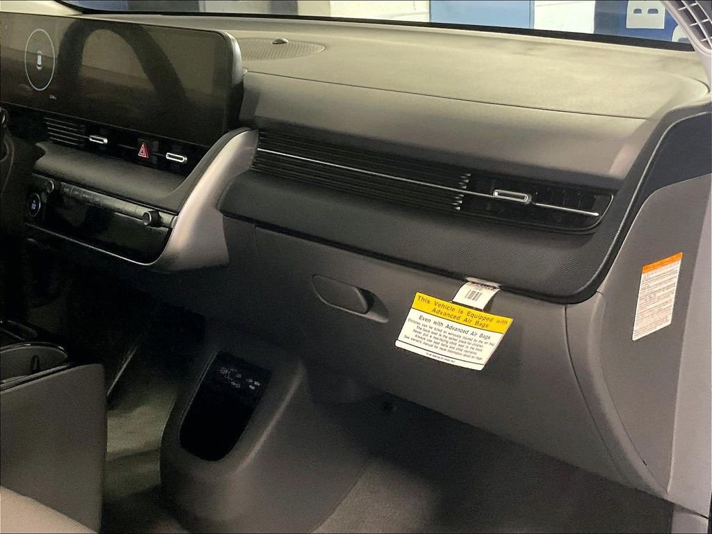 Used 2025 Blue Hyundai SEL image 13