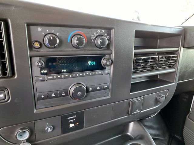 Used 2025 White GMC Work Van image 12