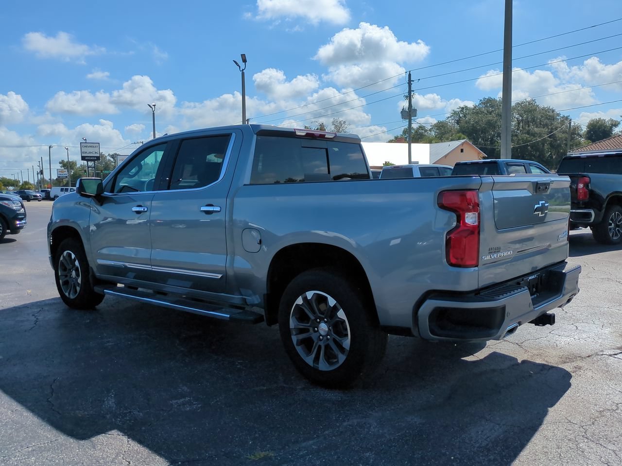 Used 2025 Sterling Gray Metallic Chevrolet High Country image 6