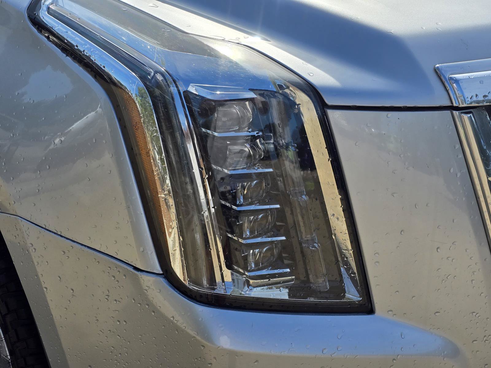 2020 Cadillac Escalade Luxury - Photo 5