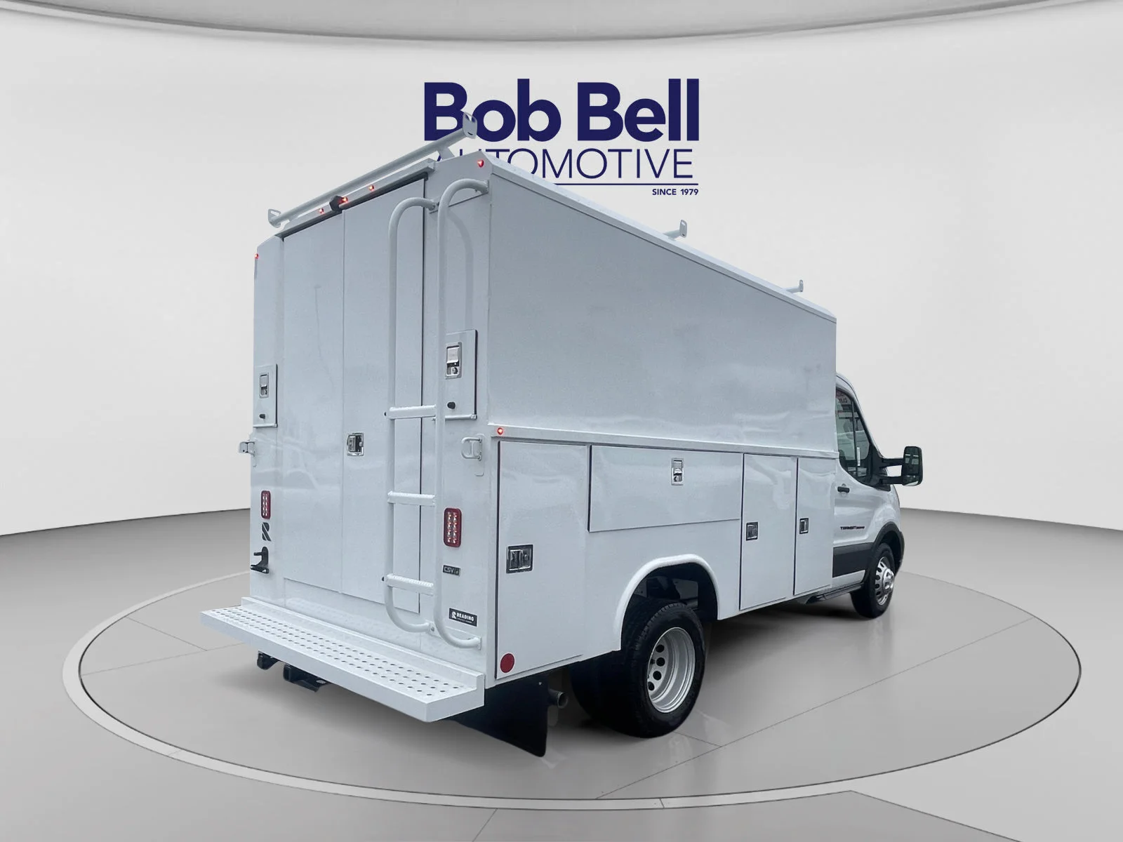 New 2026 Oxford White Ford Cutaway image 5