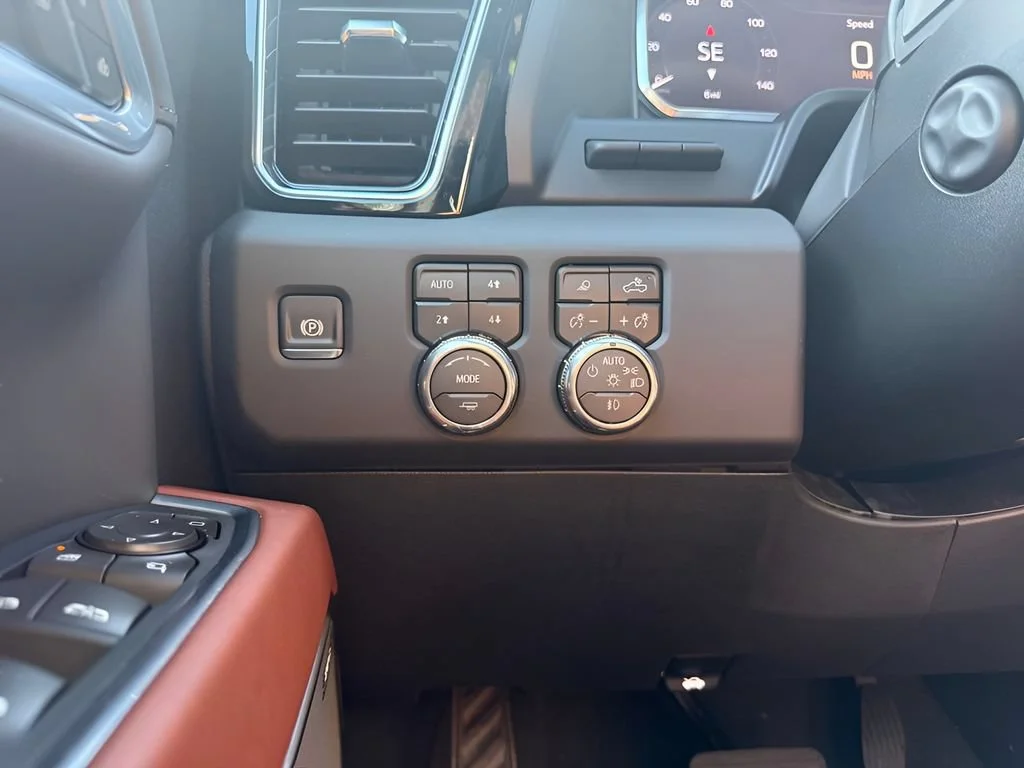 New 2026 Glacier White Tricoat GMC Denali Ultimate image 20