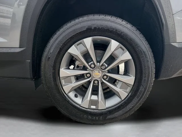 New 2027 Sterling Gray Metallic Chevrolet LT image 35