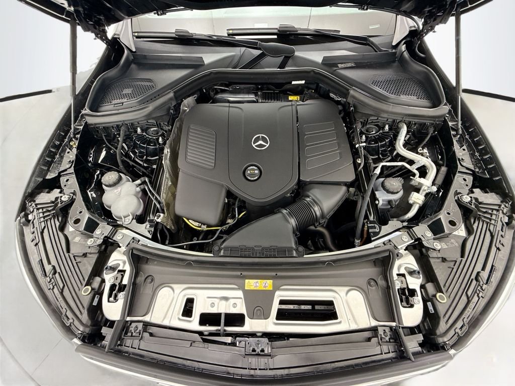 New 2026 Black Mercedes-Benz GLC 300 image 29