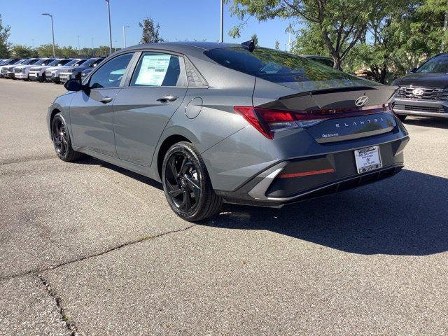 New 2026 Gray Hyundai SEL Sport Plus image 8