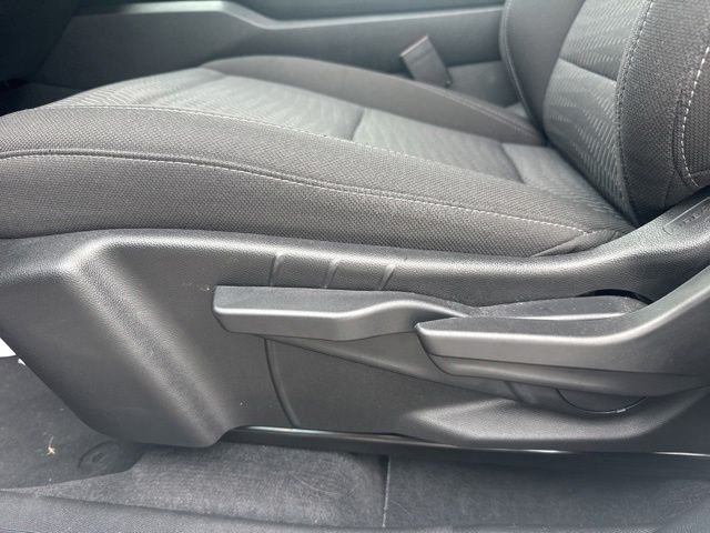 Used 2025 White Chevrolet LT image 13