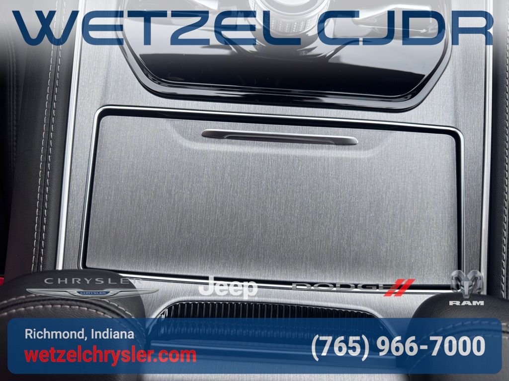 New 2026 Velvet Red Pearl-Coat Exterior Paint Jeep Limited Altitude image 25