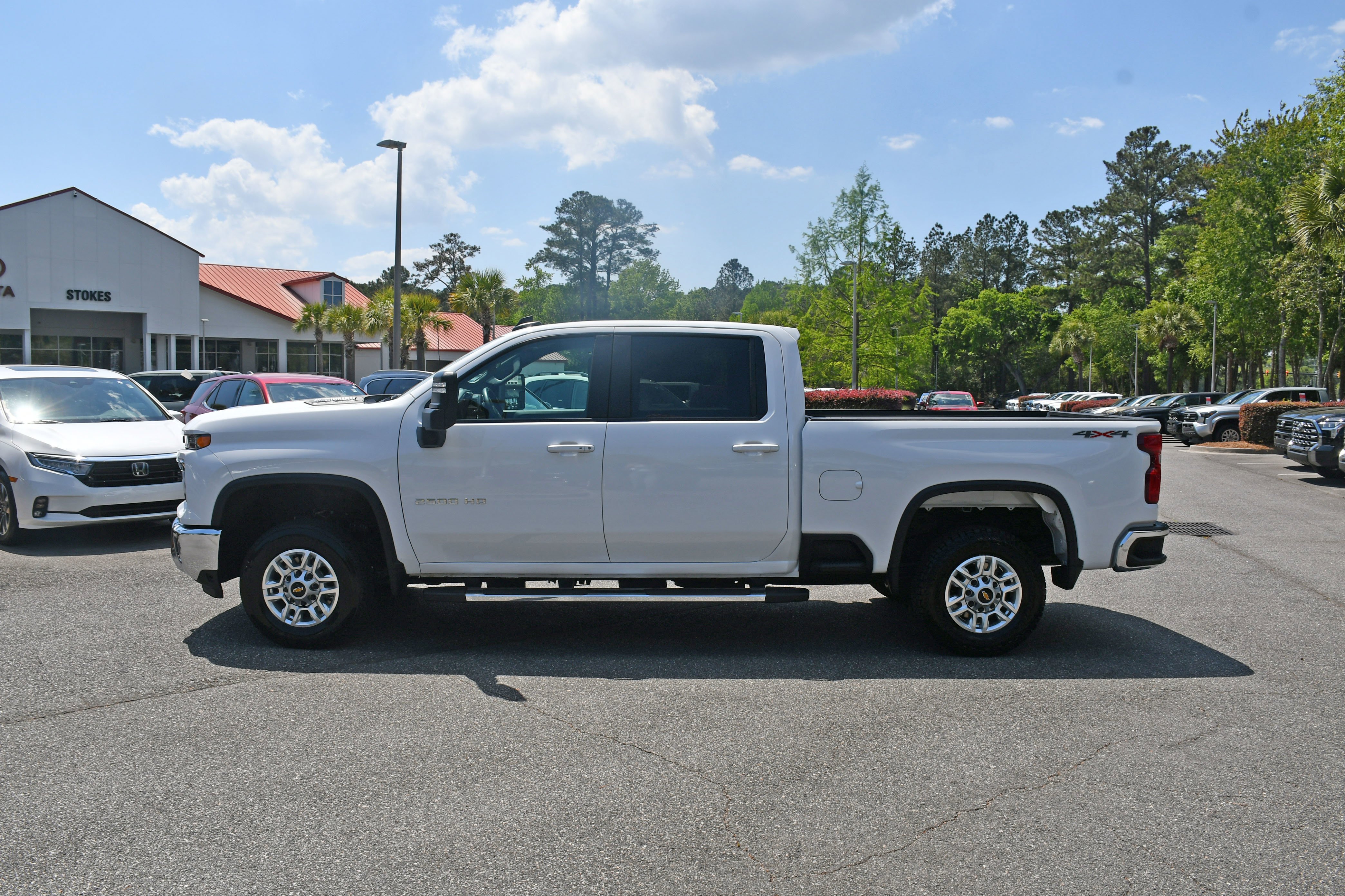 Used 2025 White Chevrolet LT image 1