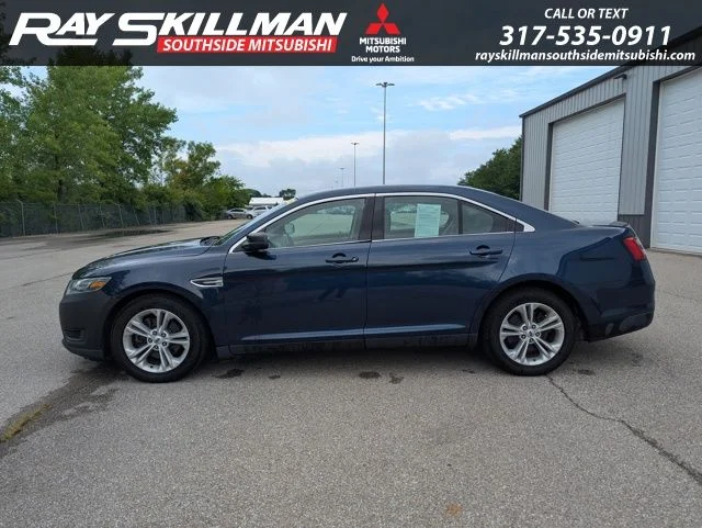 Used 2017 Blue Ford SE image 10