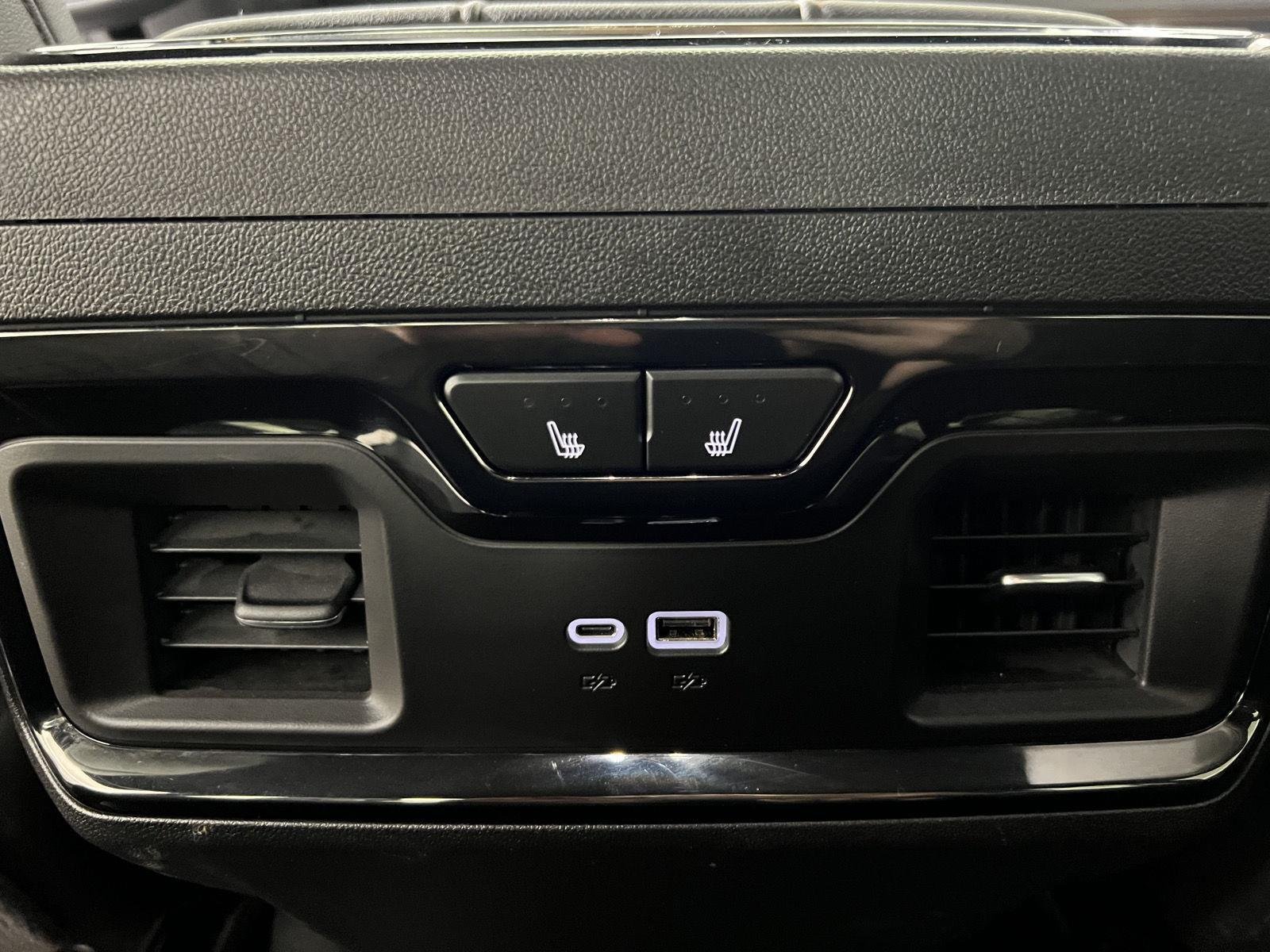Used 2025 Sterling Metallic GMC AT4 image 22