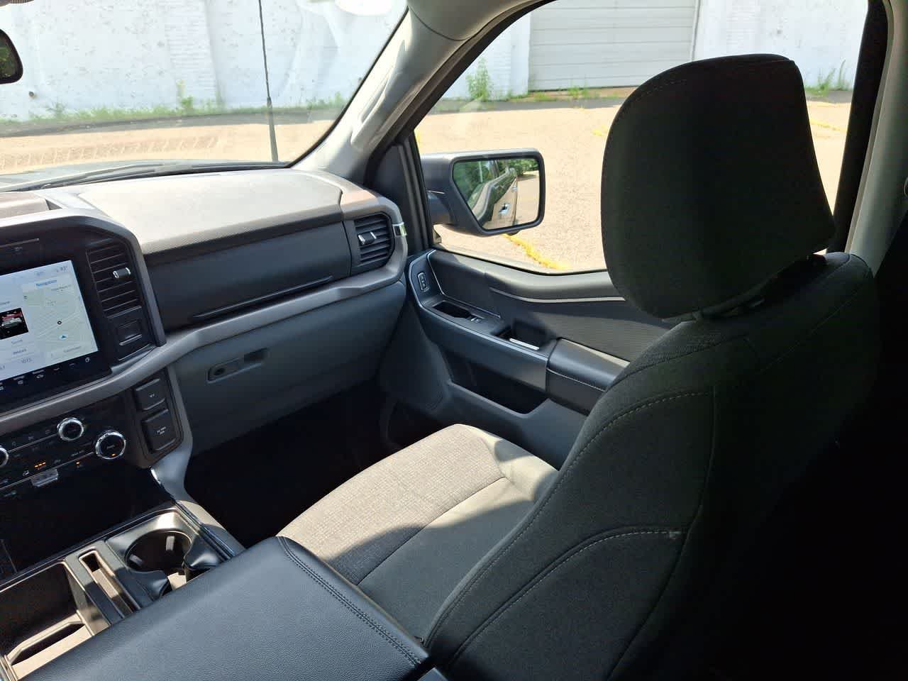 Used 2024 Agate Black Metallic Ford XLT image 11