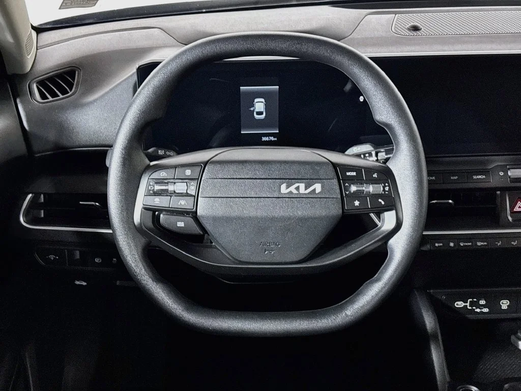 Used 2025 Gray Kia LXS image 13