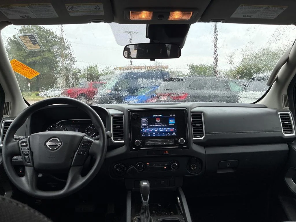 Used 2022 Blue Nissan SV image 13