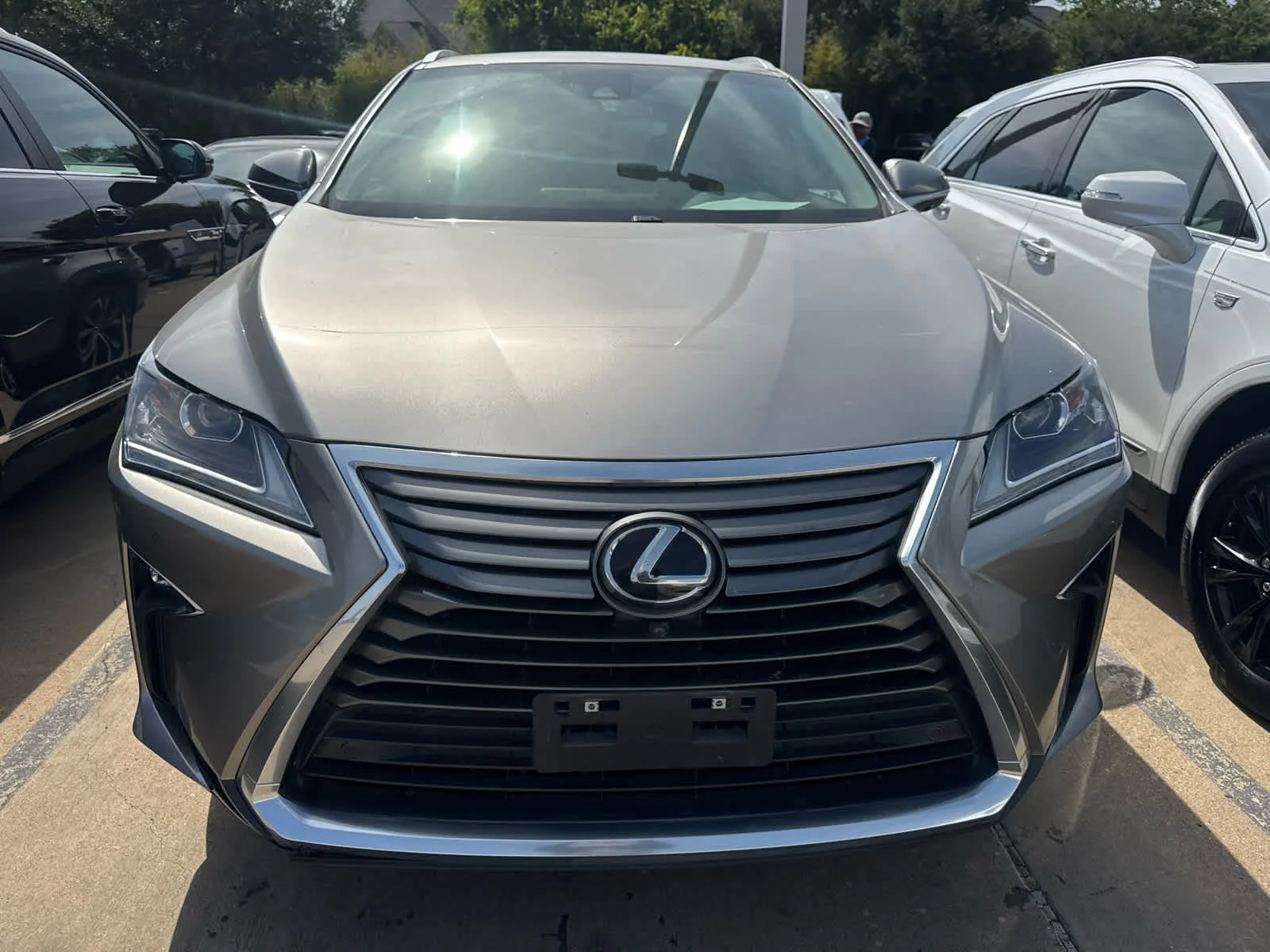 Certified Used 2019 Atomic Silver Lexus  image 3