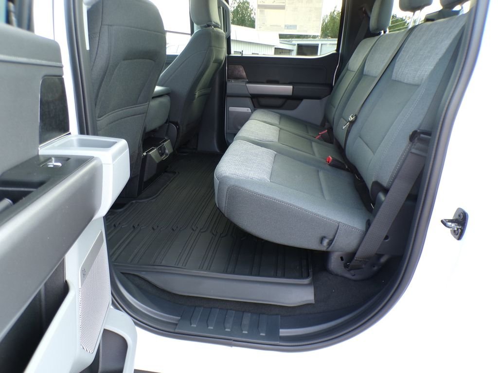 New 2026 Oxford White Ford F-350® XLT image 27