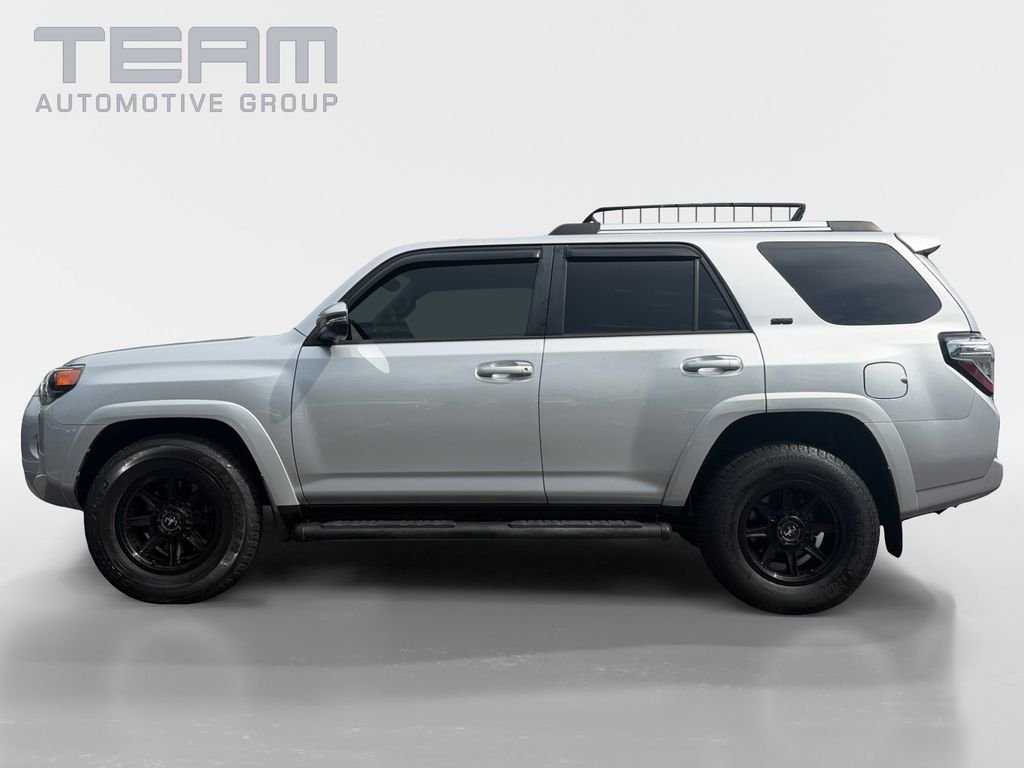 Used 2022 Silver Toyota SR5 Premium image 4