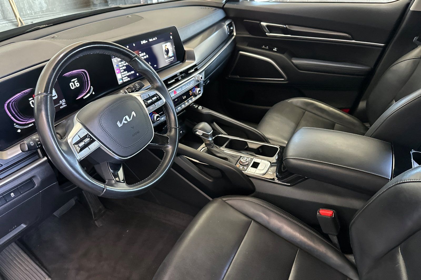 Used 2024 Green Kia S image 10