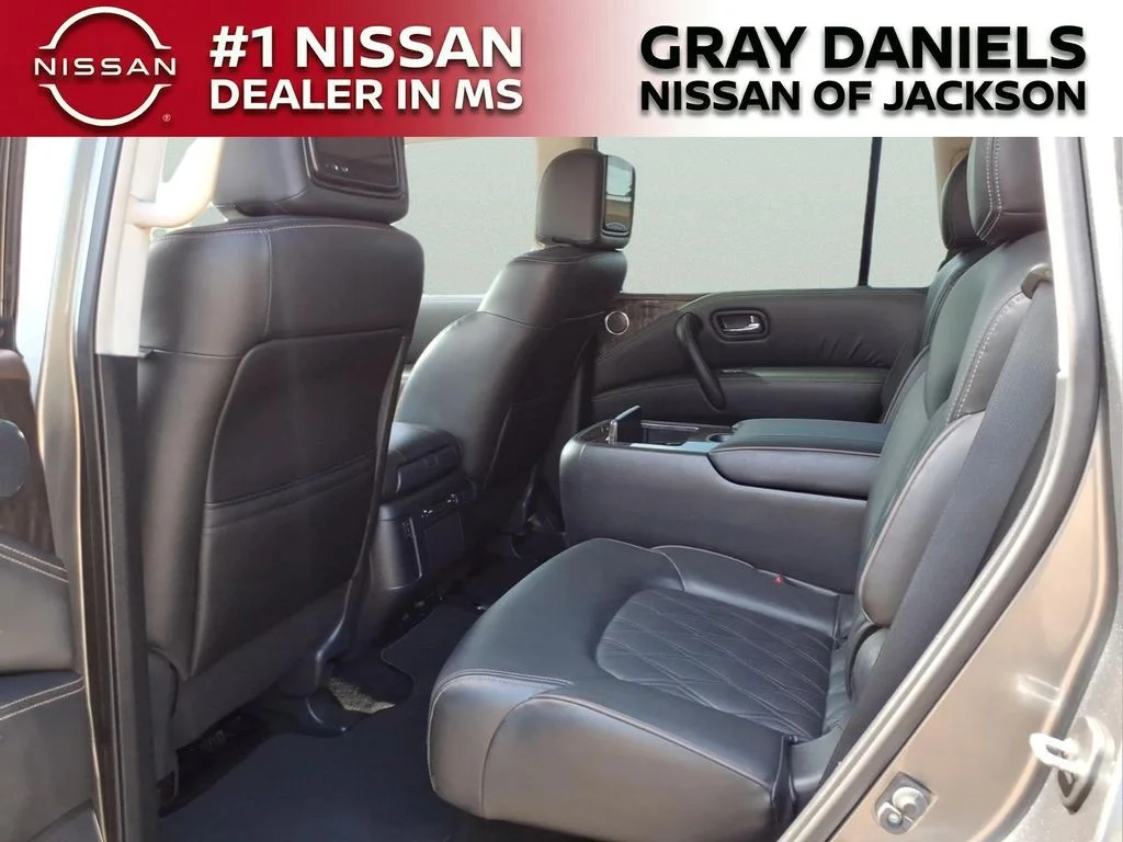 Used 2023 Gray Nissan Platinum image 27