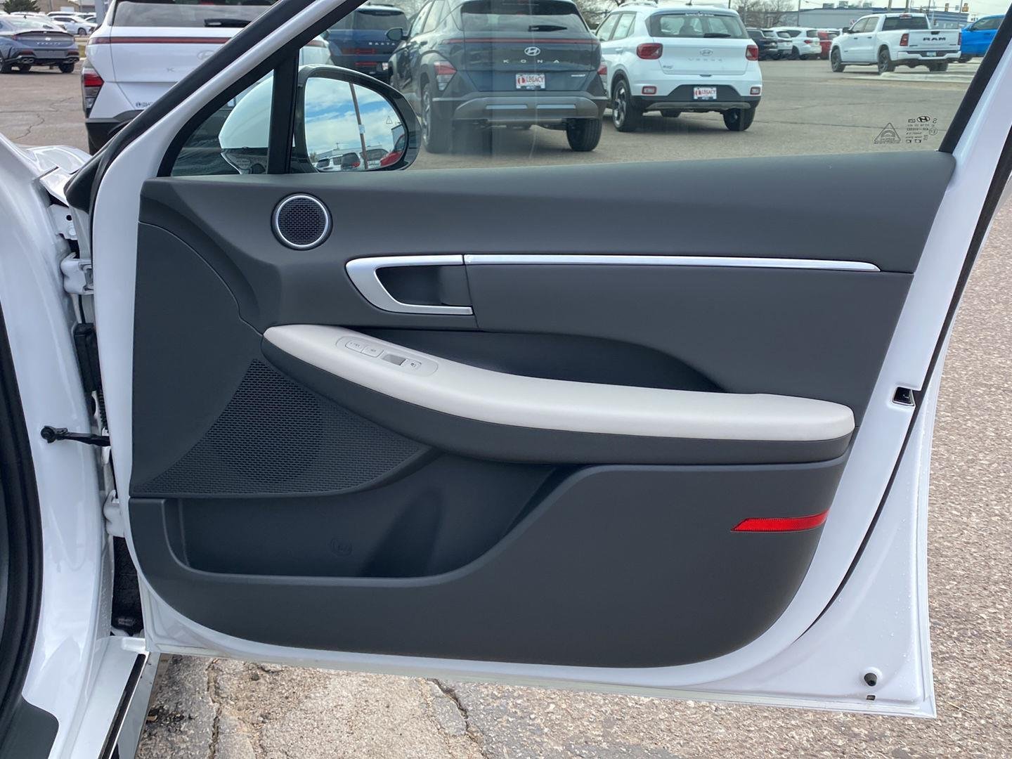 2026 Hyundai Sonata SEL - Photo 20
