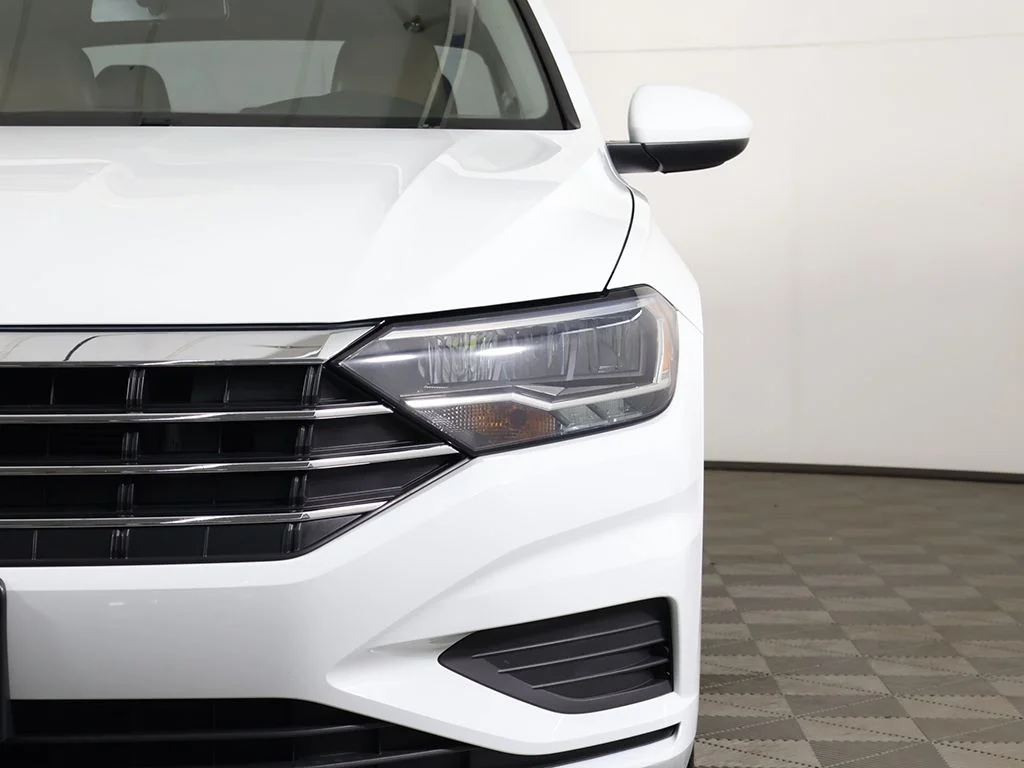 Used 2019 Pure White Volkswagen 1.4T SE image 14