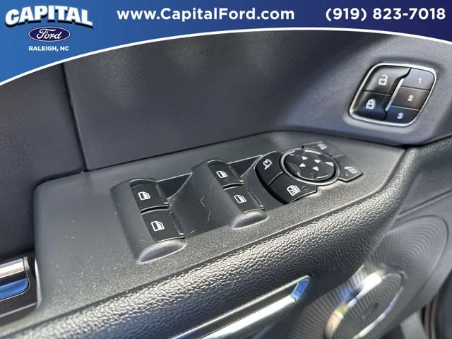 Used 2023 Black Ford XLT image 21
