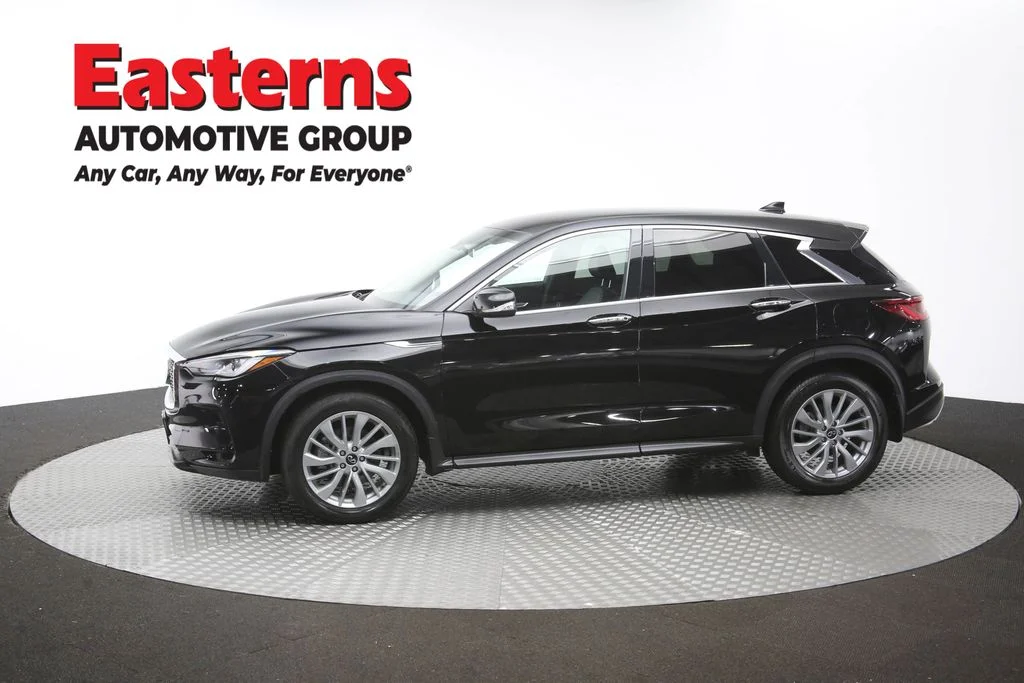 Used 2023 Black INFINITI PURE image 59