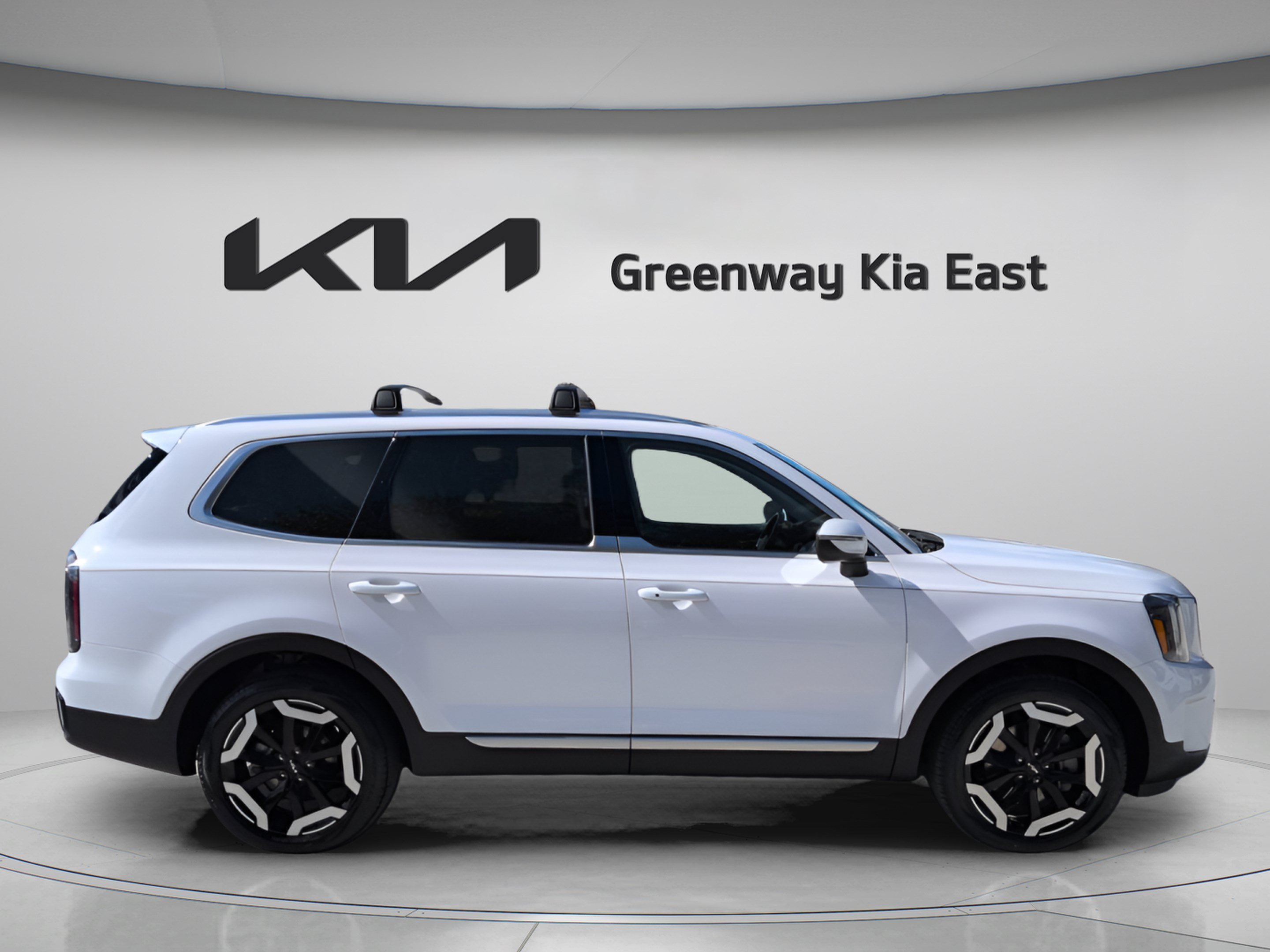 Certified Used 2025 Glacial White Pearl Kia EX image 5